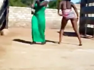 Abuelita rubia rizad ...
